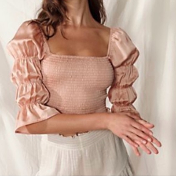 Free People So Shirred Smocked Puff Sleeve Crop Top Size XL  Antique Shell - Picture 1 of 8